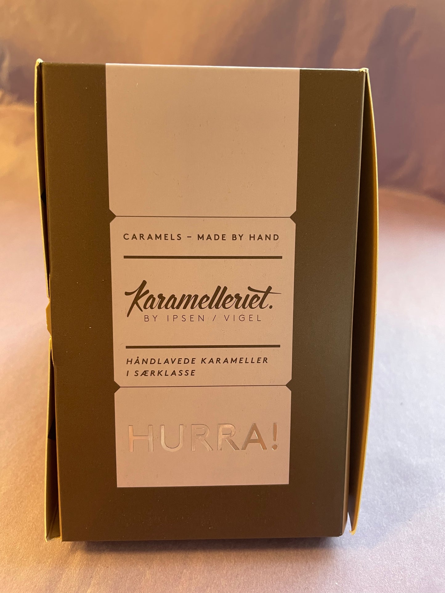 Karamelleriet - HURRA gaveæske med 200gr